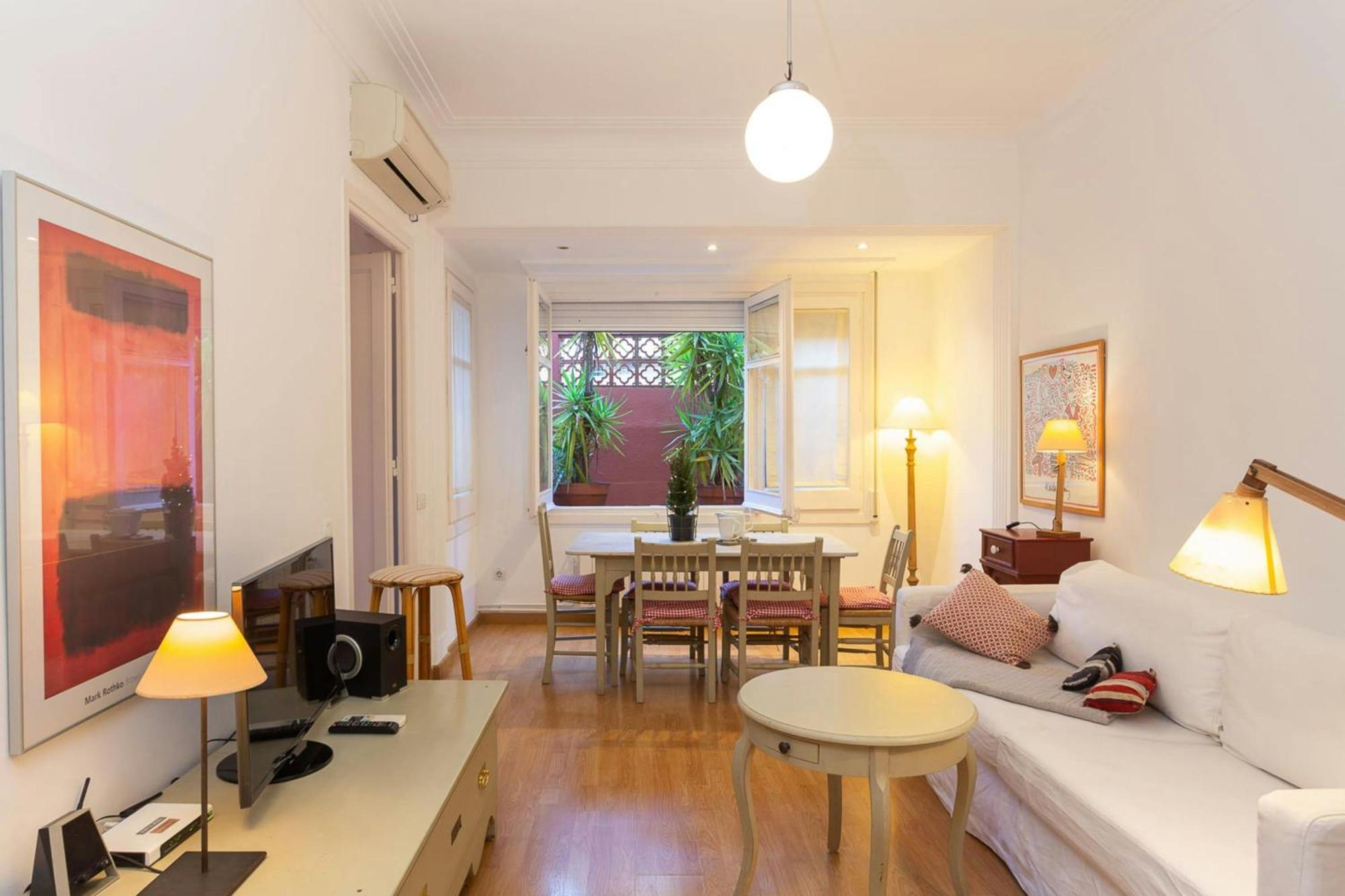 Fantastic Apartment Near Placa Francesc Macia In L'Eixample Esquerra 바르셀로나 외부 사진